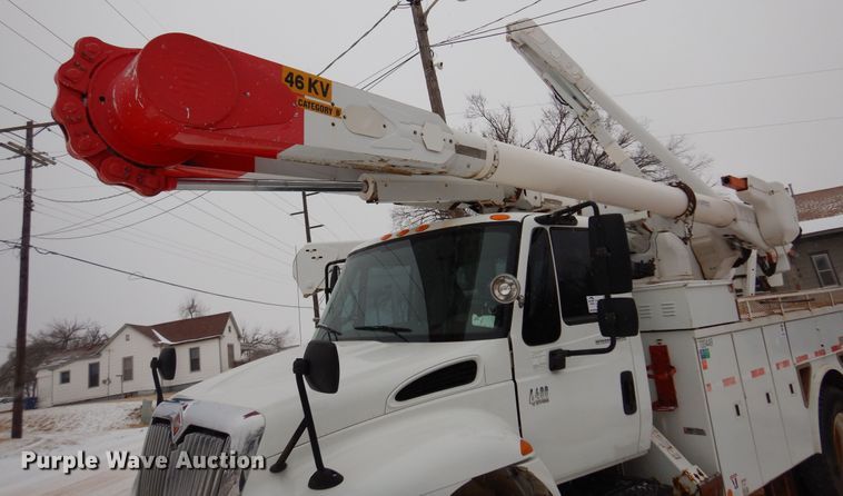 image for item DK4288 2006 International 4400  bucket truck