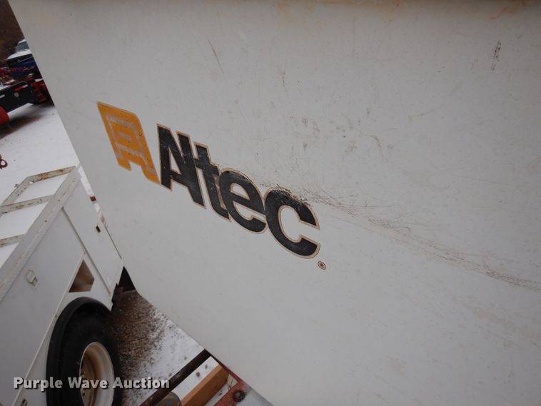 image for item DK4288 2006 International 4400  bucket truck