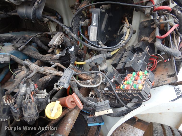 image for item DK4288 2006 International 4400  bucket truck