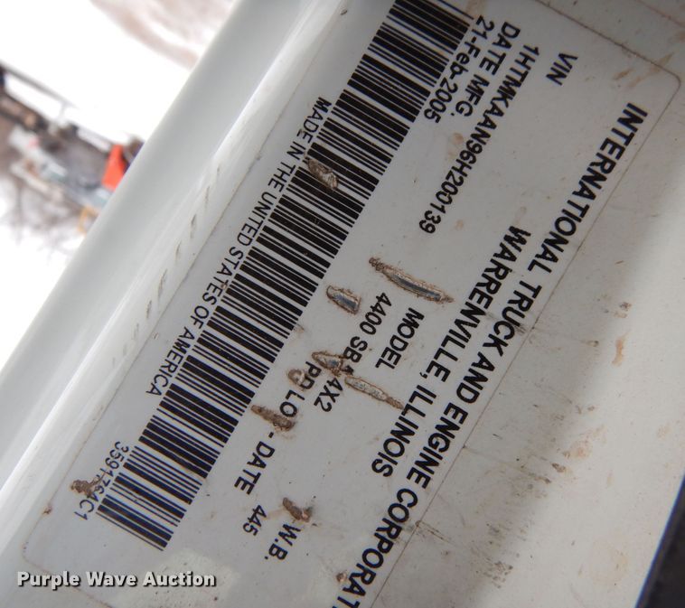 image for item DK4288 2006 International 4400  bucket truck