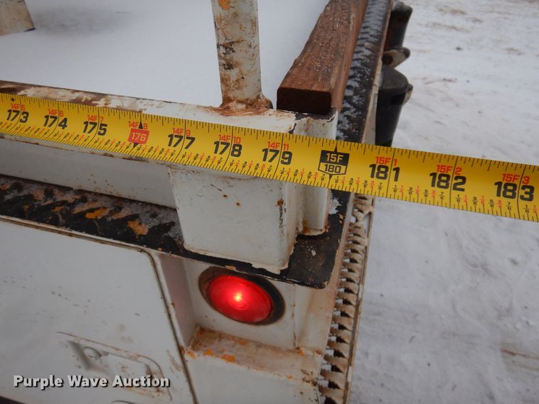 image for item DK4289 2006 International 4300  bucket truck