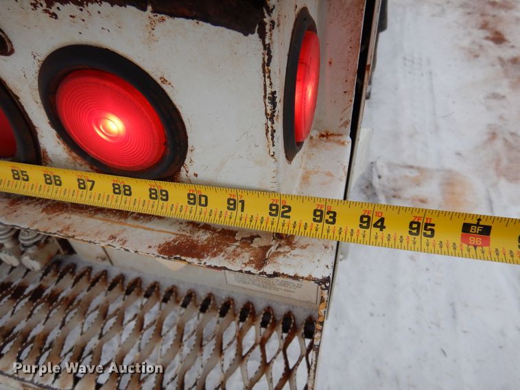 image for item DK4289 2006 International 4300  bucket truck