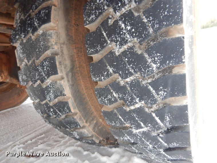 image for item DK4289 2006 International 4300  bucket truck