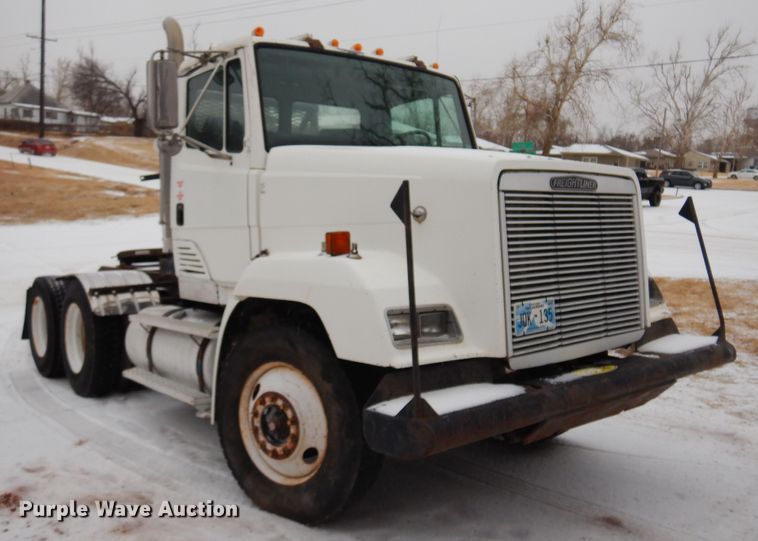 image for item DK4291 1994 Freightliner FLC112  winch truck