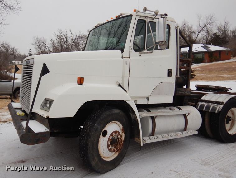 image for item DK4291 1994 Freightliner FLC112  winch truck