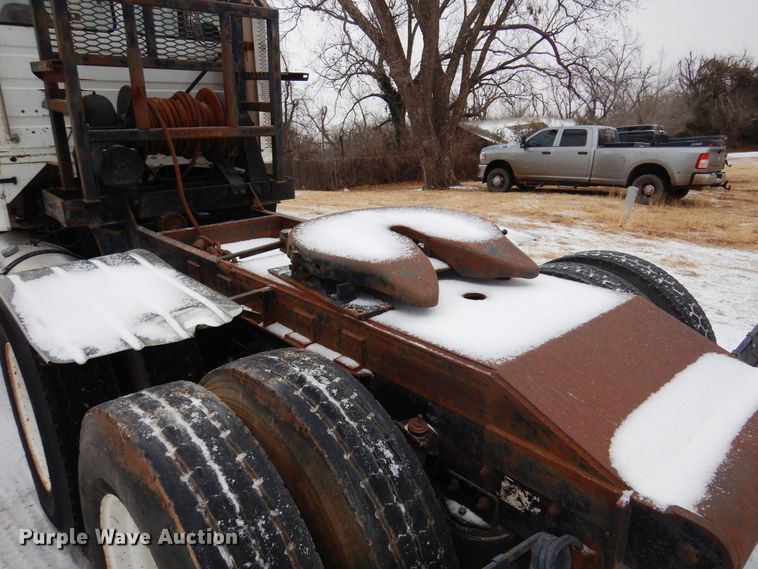 image for item DK4291 1994 Freightliner FLC112  winch truck