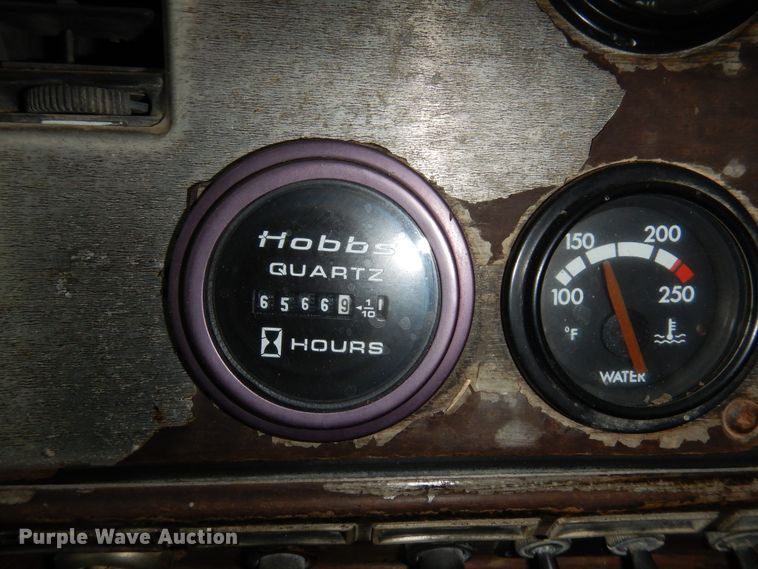 image for item DK4291 1994 Freightliner FLC112  winch truck