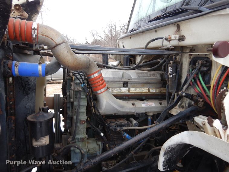 image for item DK4291 1994 Freightliner FLC112  winch truck