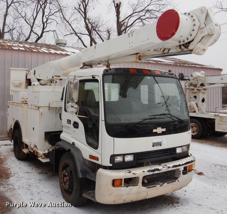 image for item DK4292 2001 Chevrolet T8500  bucket truck
