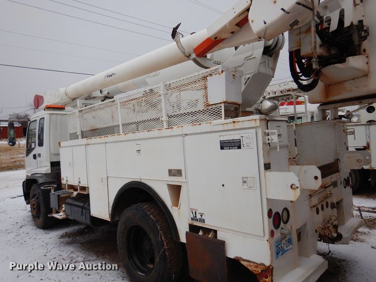 image for item DK4292 2001 Chevrolet T8500  bucket truck