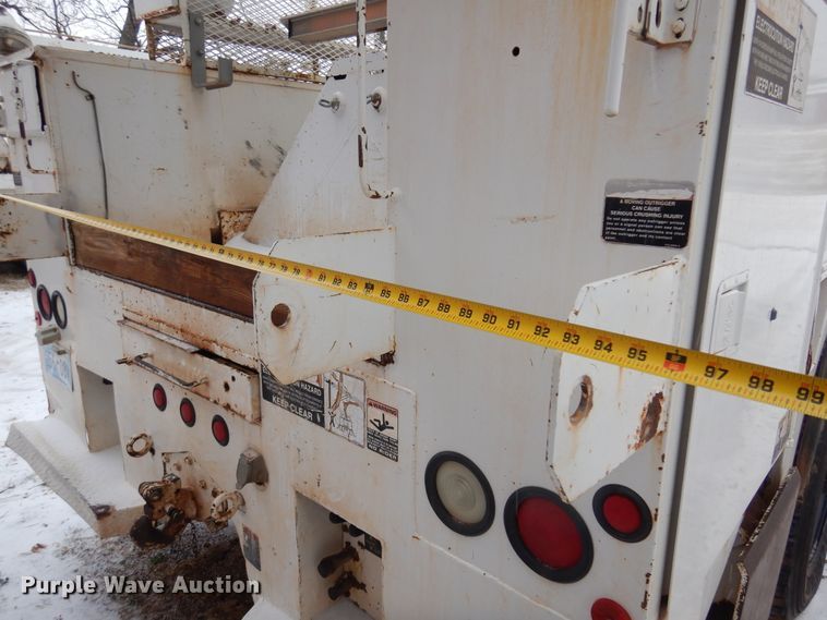 image for item DK4292 2001 Chevrolet T8500  bucket truck