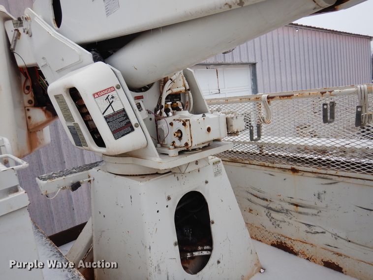 image for item DK4292 2001 Chevrolet T8500  bucket truck