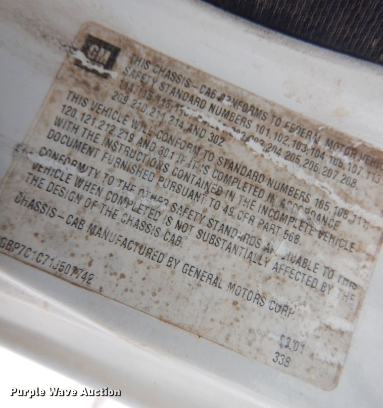 image for item DK4292 2001 Chevrolet T8500  bucket truck