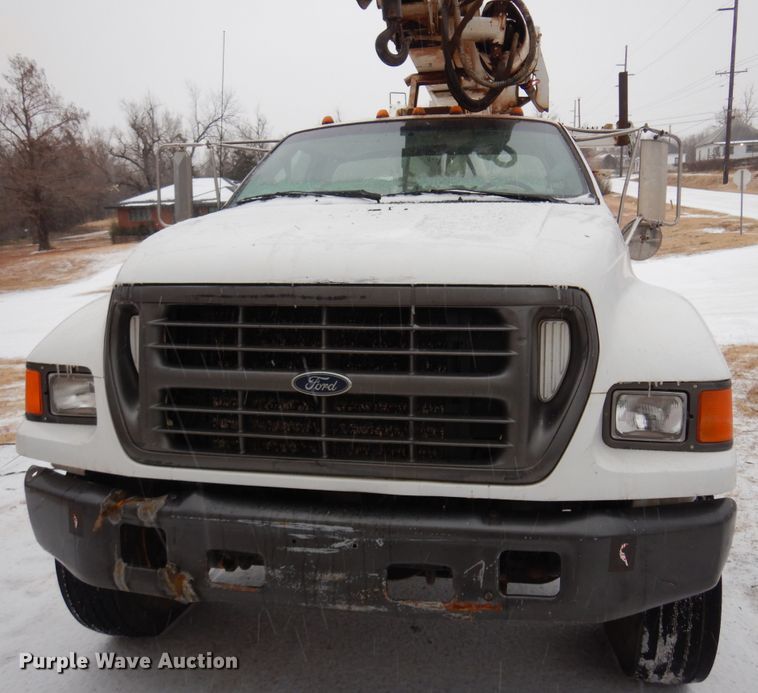 image for item DK4293 2001 Ford F750 Super Duty  digger derrick truck