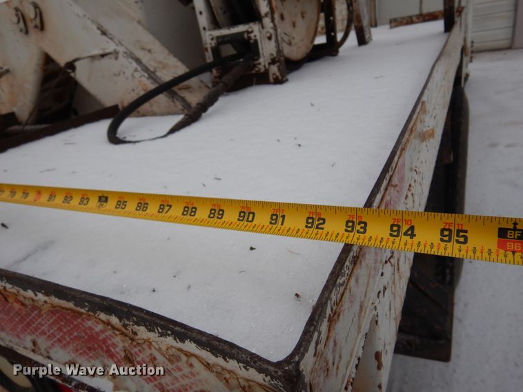 image for item DK4293 2001 Ford F750 Super Duty  digger derrick truck