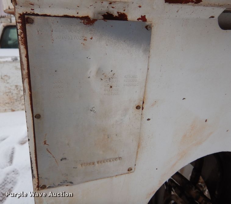 image for item DK4293 2001 Ford F750 Super Duty  digger derrick truck