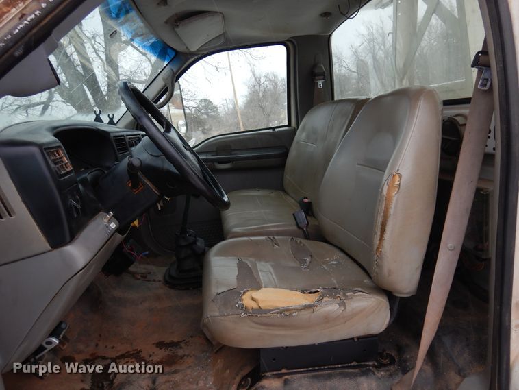 image for item DK4293 2001 Ford F750 Super Duty  digger derrick truck