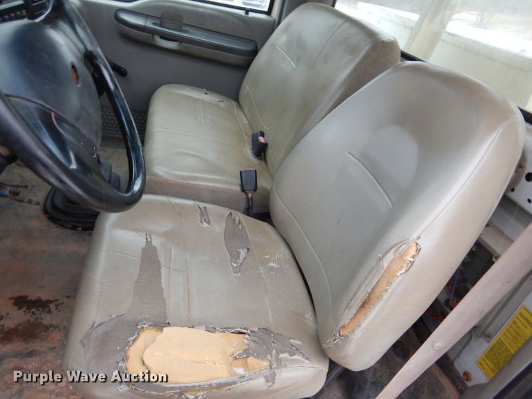 image for item DK4293 2001 Ford F750 Super Duty  digger derrick truck