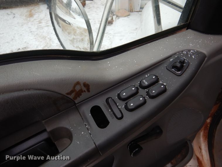 image for item DK4293 2001 Ford F750 Super Duty  digger derrick truck