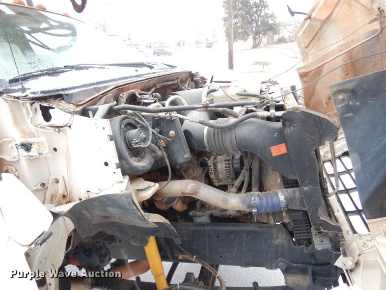 image for item DK4293 2001 Ford F750 Super Duty  digger derrick truck