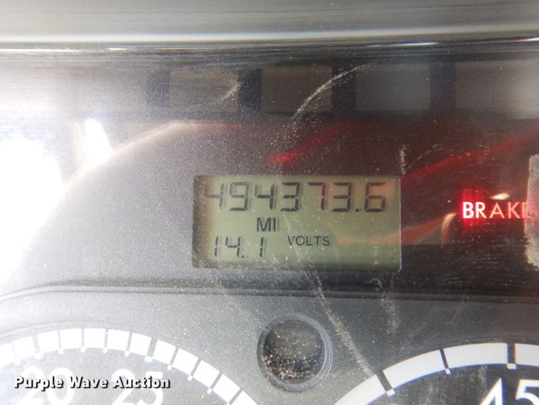 image for item DK4320 2015 Freightliner Cascadia 125  semi truck