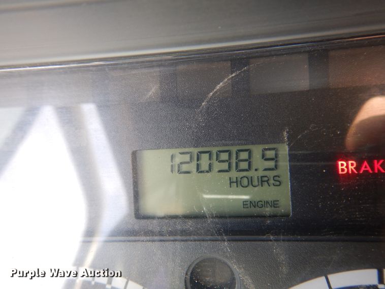 image for item DK4320 2015 Freightliner Cascadia 125  semi truck