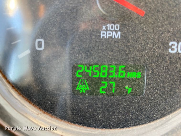 image for item DL1445 2013 Kenworth T800  semi truck