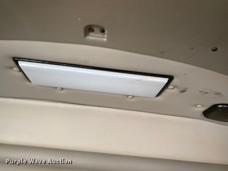 image for item DL1445 2013 Kenworth T800  semi truck