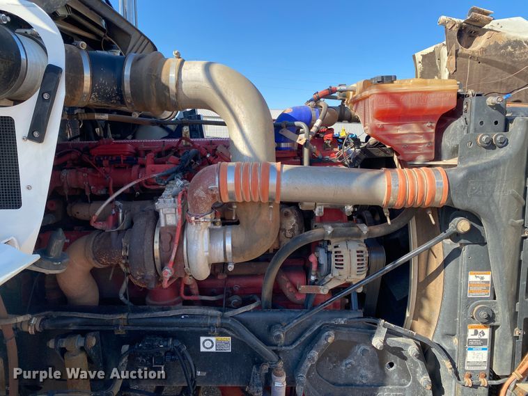 image for item DL1445 2013 Kenworth T800  semi truck