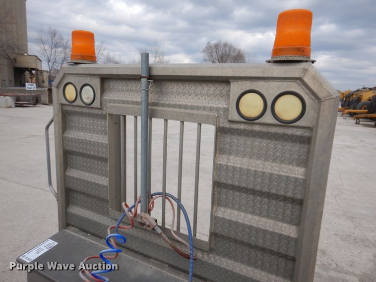 image for item DL5933 Aluminum headache rack