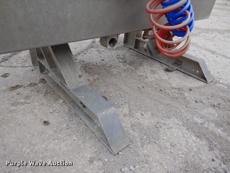 image for item DL5933 Aluminum headache rack