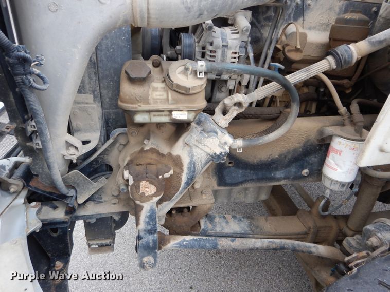 image for item DM4405 2007 Freightliner Business Class M2  truck cab and chassis