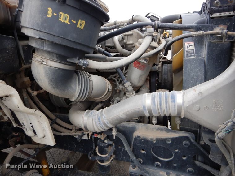 image for item DM4405 2007 Freightliner Business Class M2  truck cab and chassis