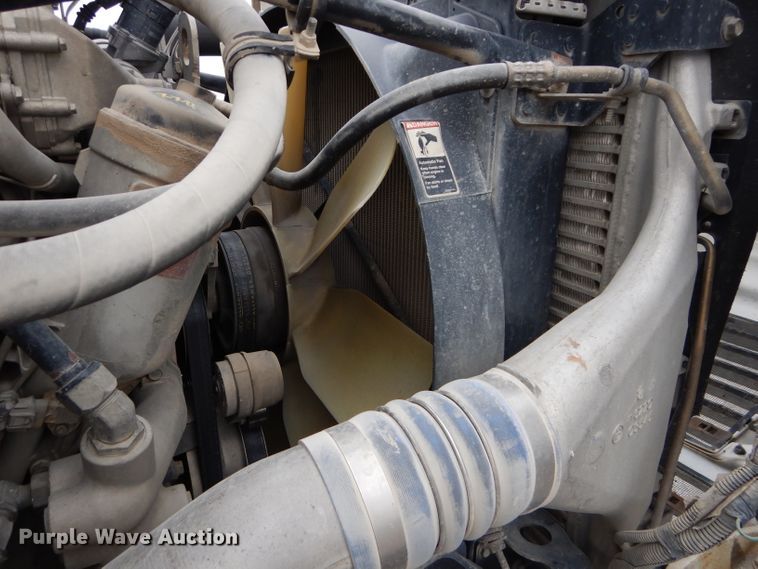 image for item DM4405 2007 Freightliner Business Class M2  truck cab and chassis