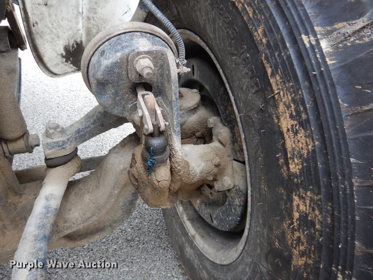 image for item DM4405 2007 Freightliner Business Class M2  truck cab and chassis