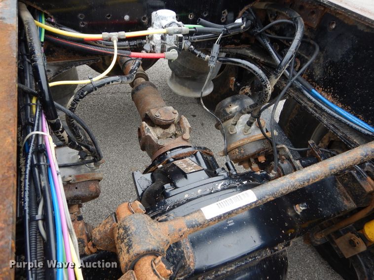 image for item DM4405 2007 Freightliner Business Class M2  truck cab and chassis