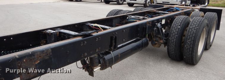 image for item DM4405 2007 Freightliner Business Class M2  truck cab and chassis