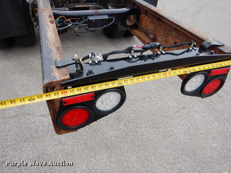 image for item DM4405 2007 Freightliner Business Class M2  truck cab and chassis