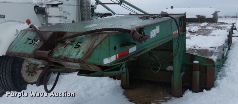 image for item DM5369 1981  Oilfield trailer