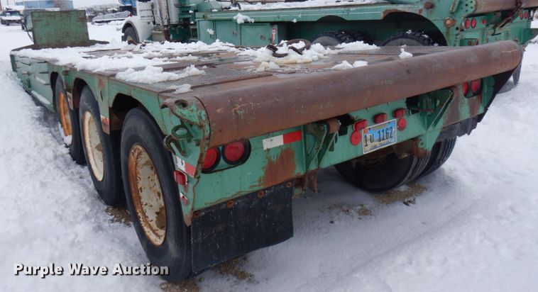image for item DM5369 1981  Oilfield trailer