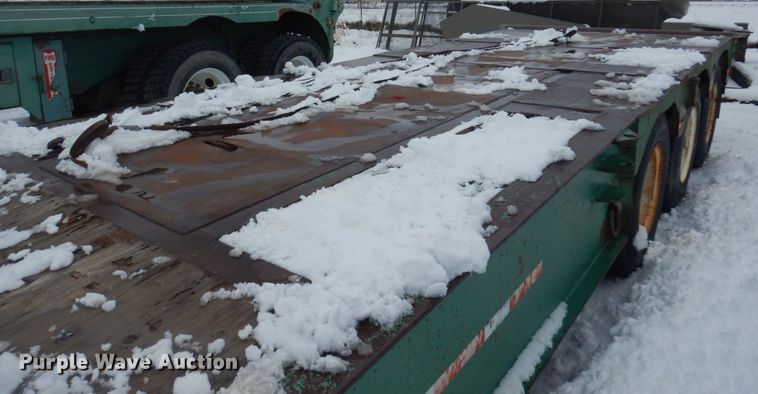 image for item DM5369 1981  Oilfield trailer