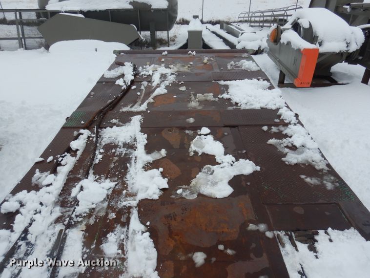 image for item DM5369 1981  Oilfield trailer