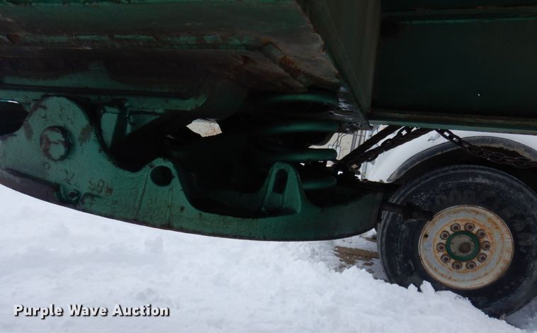 image for item DM5369 1981  Oilfield trailer