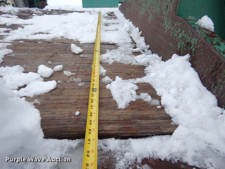 image for item DM5369 1981  Oilfield trailer