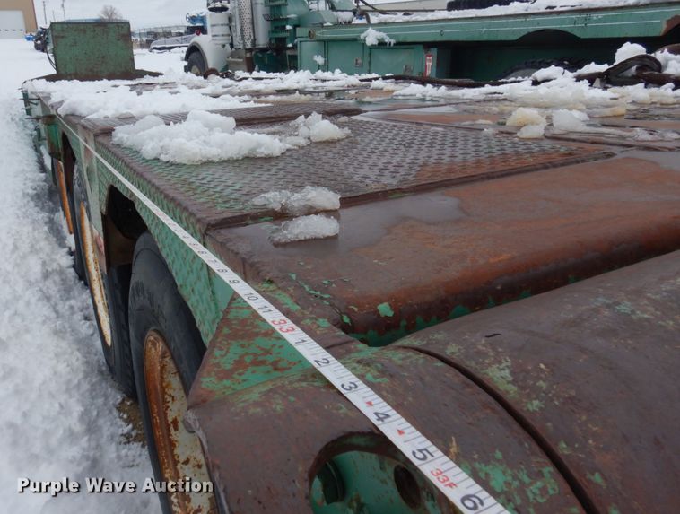 image for item DM5369 1981  Oilfield trailer
