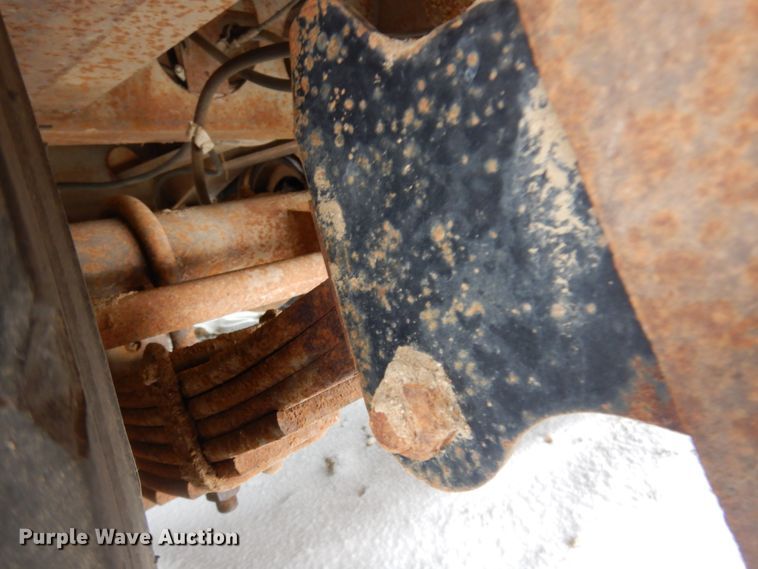 image for item DM5369 1981  Oilfield trailer