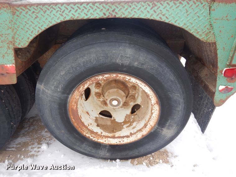 image for item DM5369 1981  Oilfield trailer