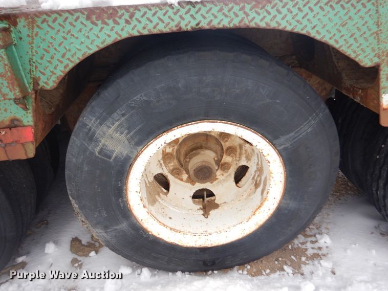 image for item DM5369 1981  Oilfield trailer