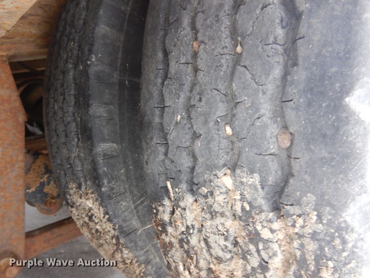 image for item DM5369 1981  Oilfield trailer