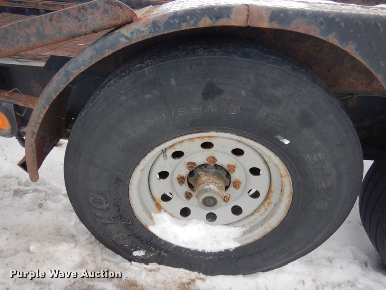 image for item DM5377 2015 Trail Rite  car trailer